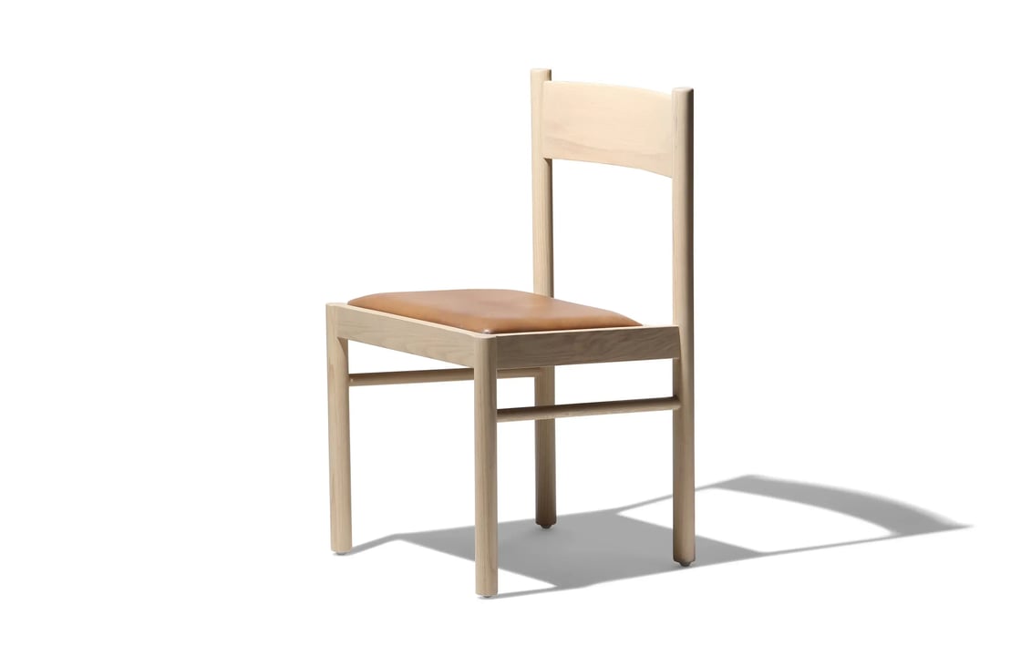industry_west_product_Misses_diningchair_02_46f996c8-6952-47bc-8d71-c11f894f88fa_3072x